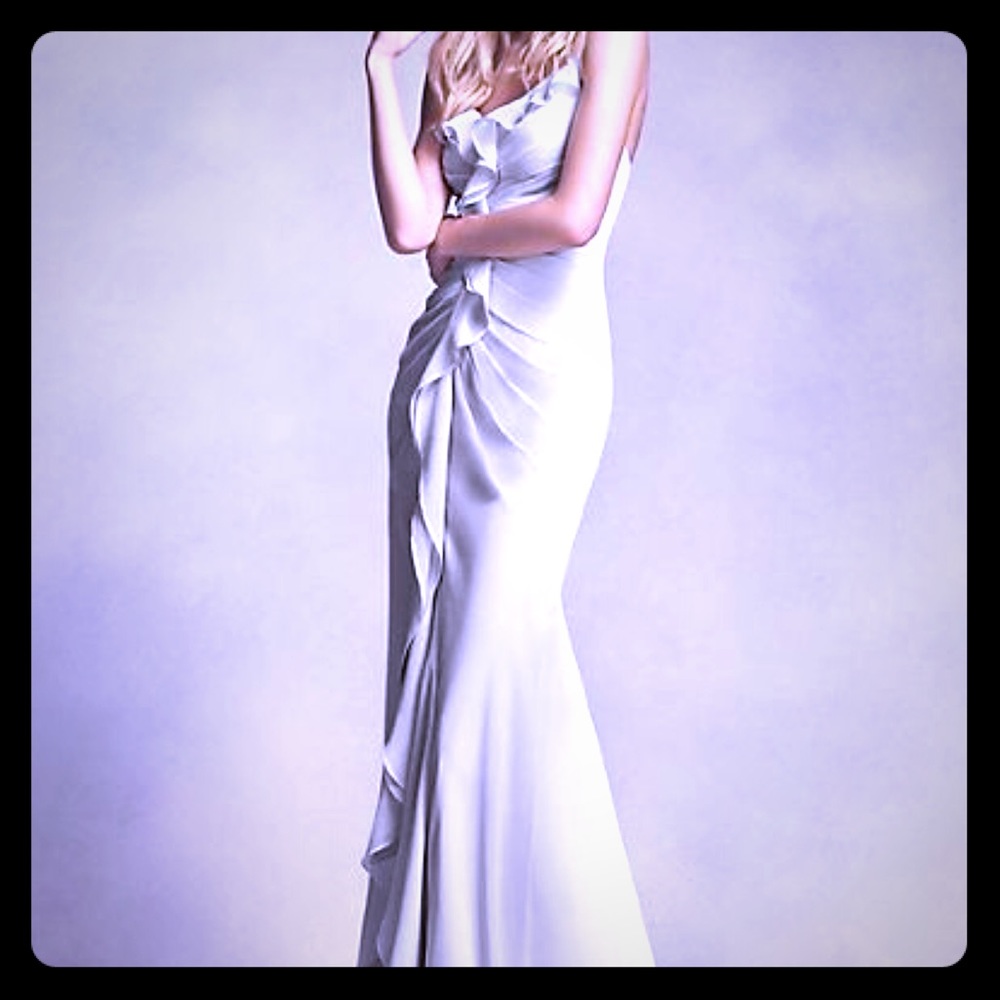 🌟NWT🌟 VERA WANG-White- Chiffon Ruffle Dress!